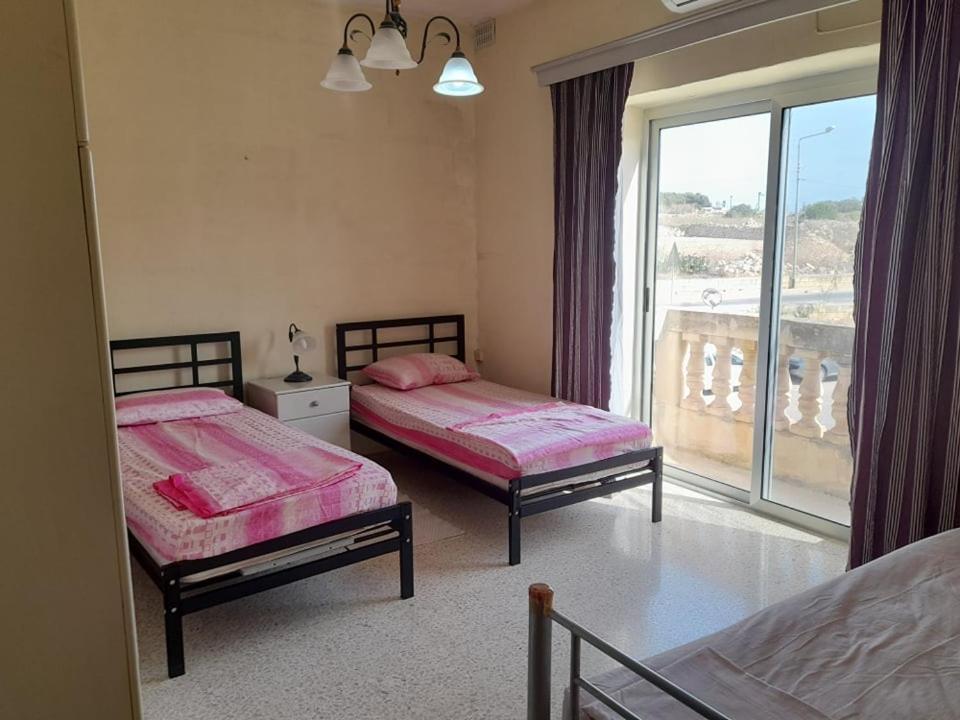 Dynesty B&B Birżebbuġa Exterior foto